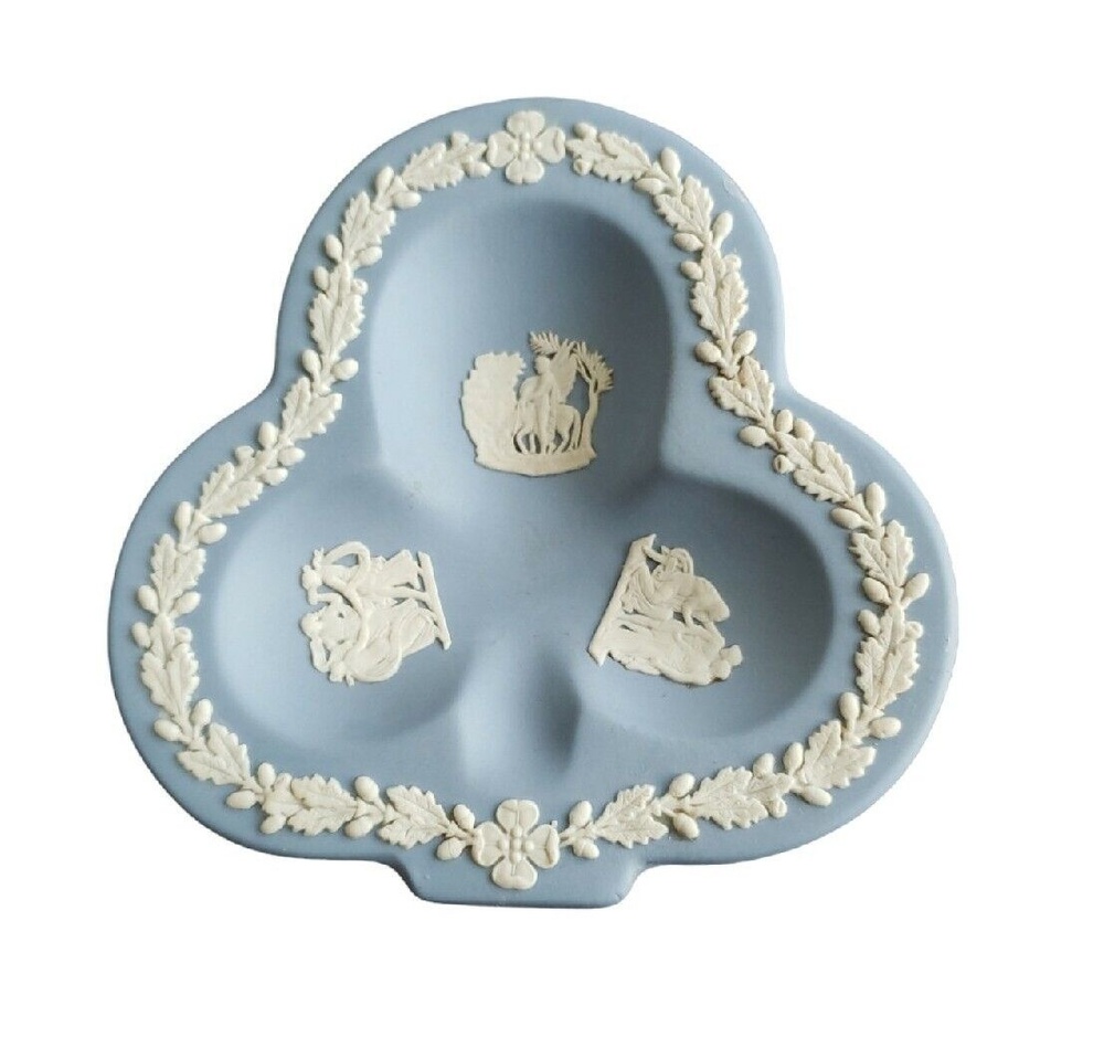 Wedgewood England BLUE Jasperware Small Trinket Plate Dish Tray CLUB SHAPED